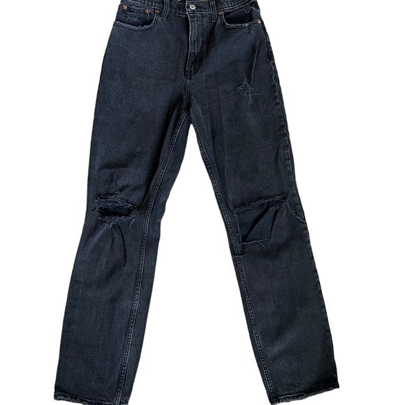 Abercrombie & Fitch Curve Love Ultra High Rise 90s Straight Jean - Picture 12 of 14